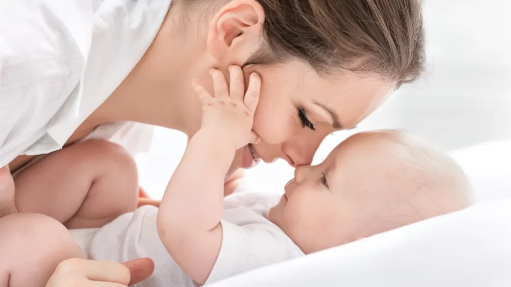 Como ajudar seu bebê com sono agitado a dormir melhor Como ajudar seu bebê com sono agitado a dormir melhor